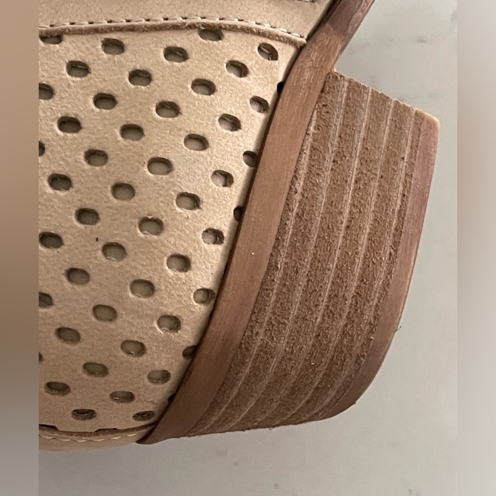 HP🎉NWOB Lucky Brand Basel bootie 6M - Picture 12 of 16